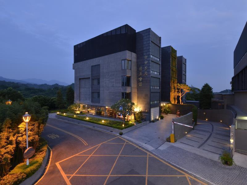 The Sun Hot Spring & Resort Taichung Exterior foto