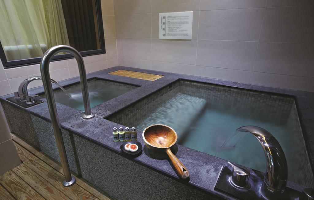 The Sun Hot Spring & Resort Taichung Exterior foto