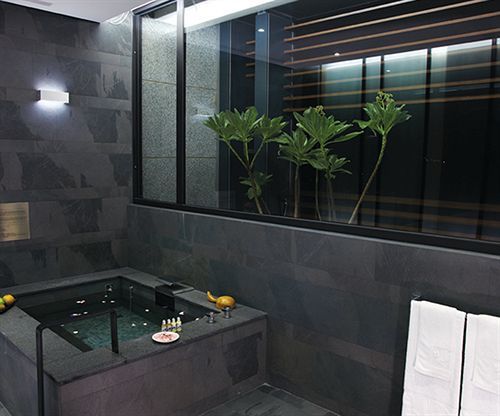 The Sun Hot Spring & Resort Taichung Exterior foto